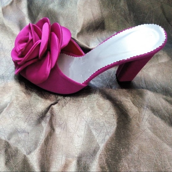 Meet your Posher, Fatou - Picture 1 of 1